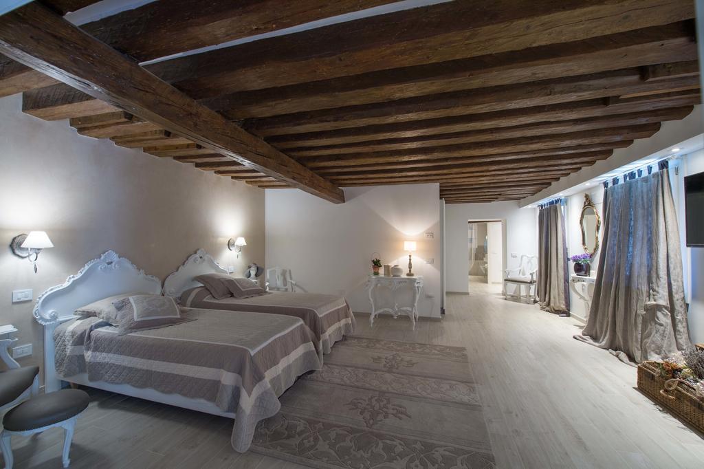 Savoia E Jolanda Apartments Venecia Habitación foto