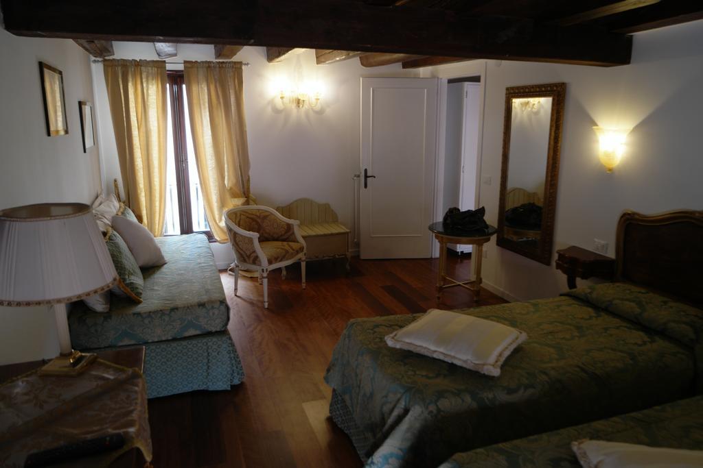 Savoia E Jolanda Apartments Venecia Exterior foto