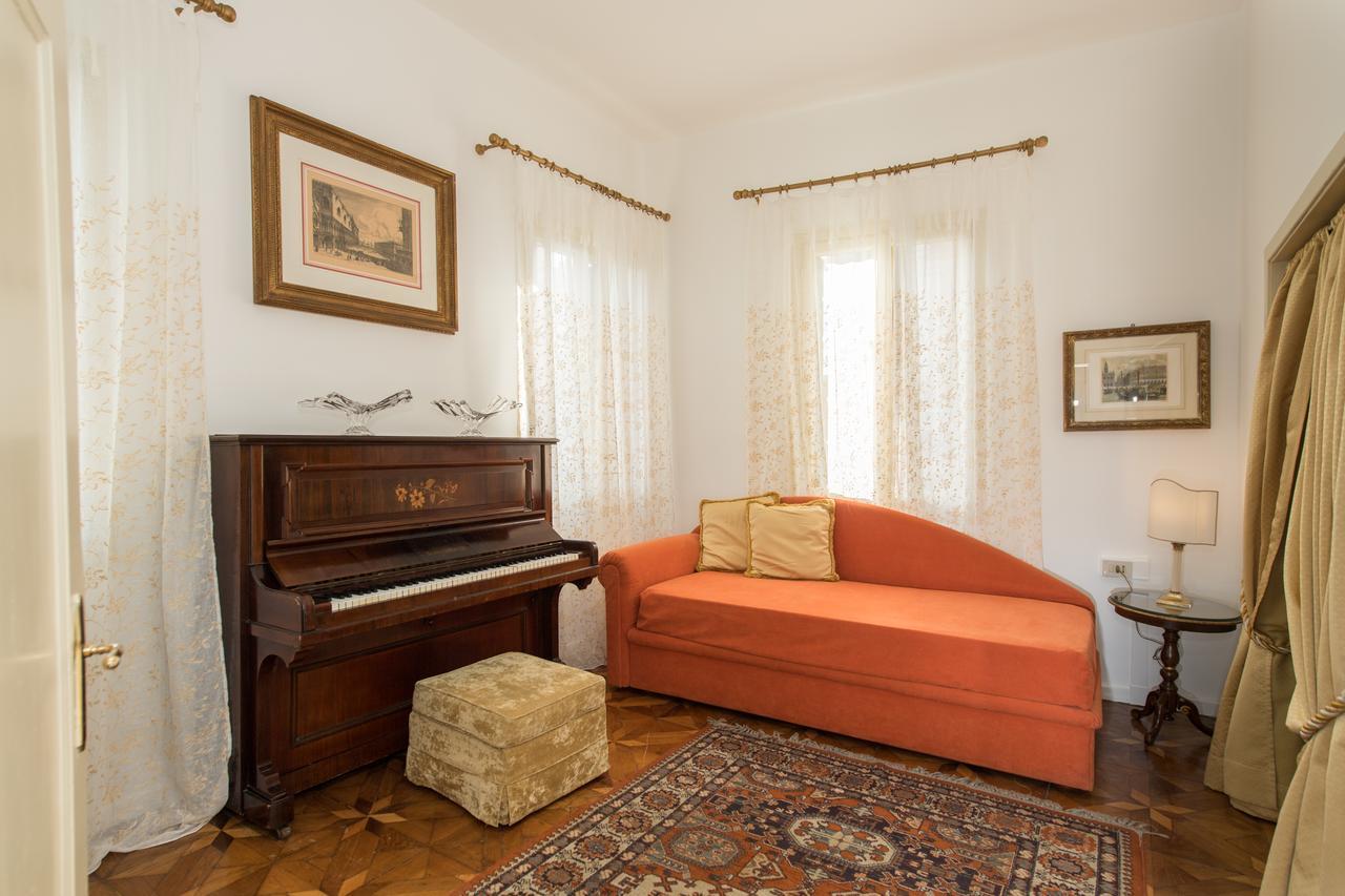 Savoia E Jolanda Apartments Venecia Exterior foto